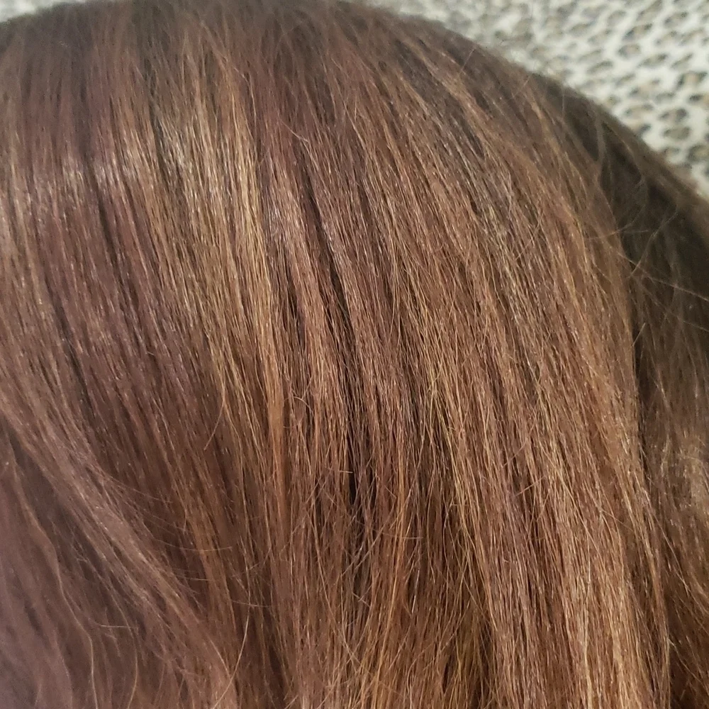 Layered Feathered Synthetic Warm Brown Synthetic Wig - Picture 6 of 7